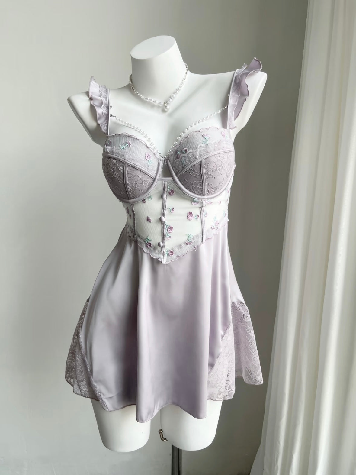 Nuisette Corset Lainey Brodée en Parme