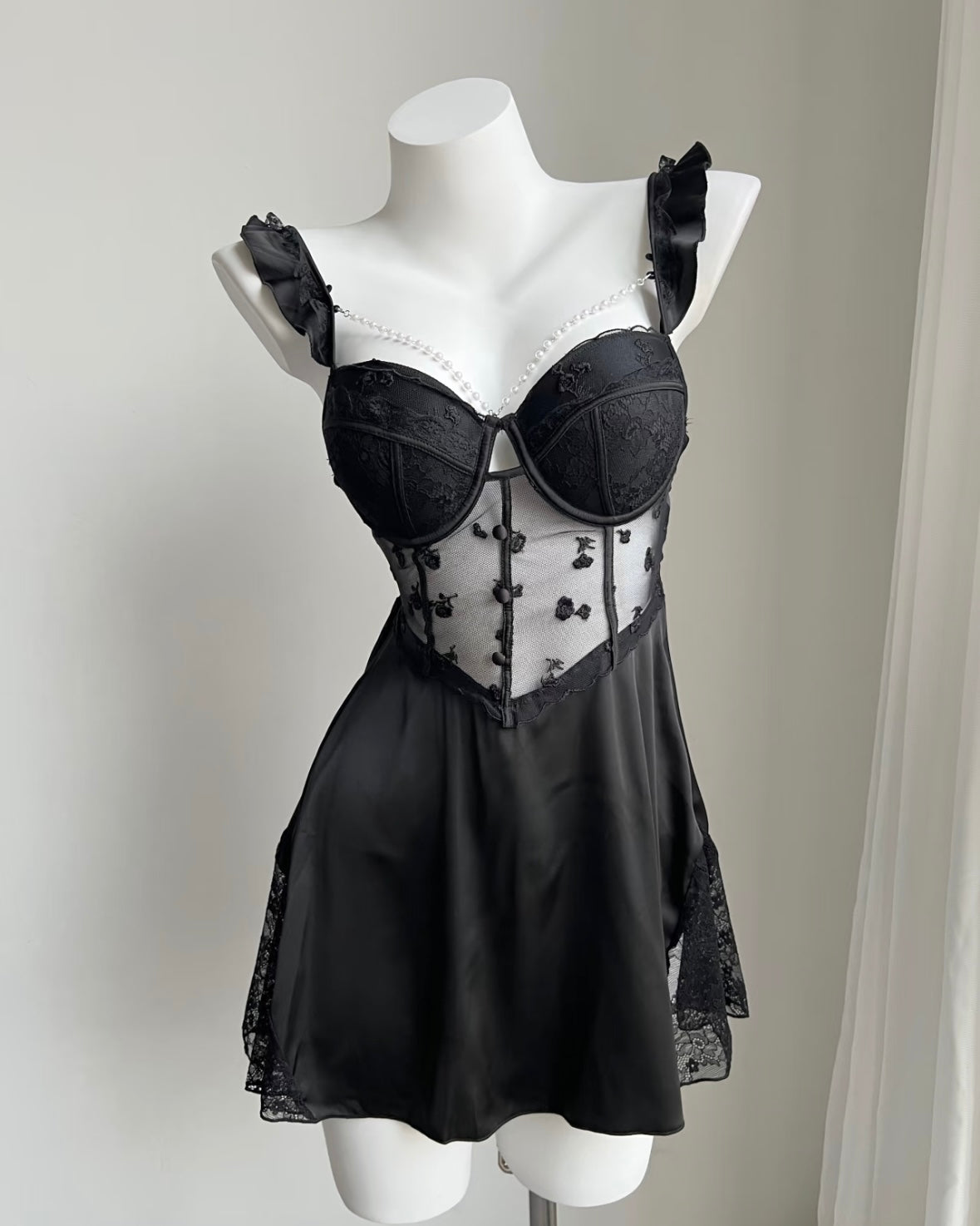 Nuisette Corset Lainey Brodée en Noir