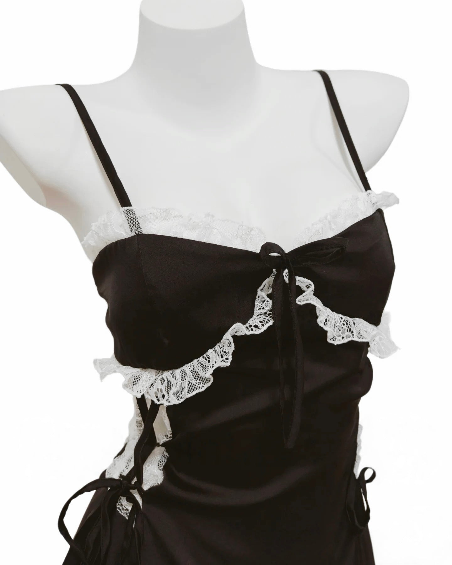 Swan Lace Nightie in Black