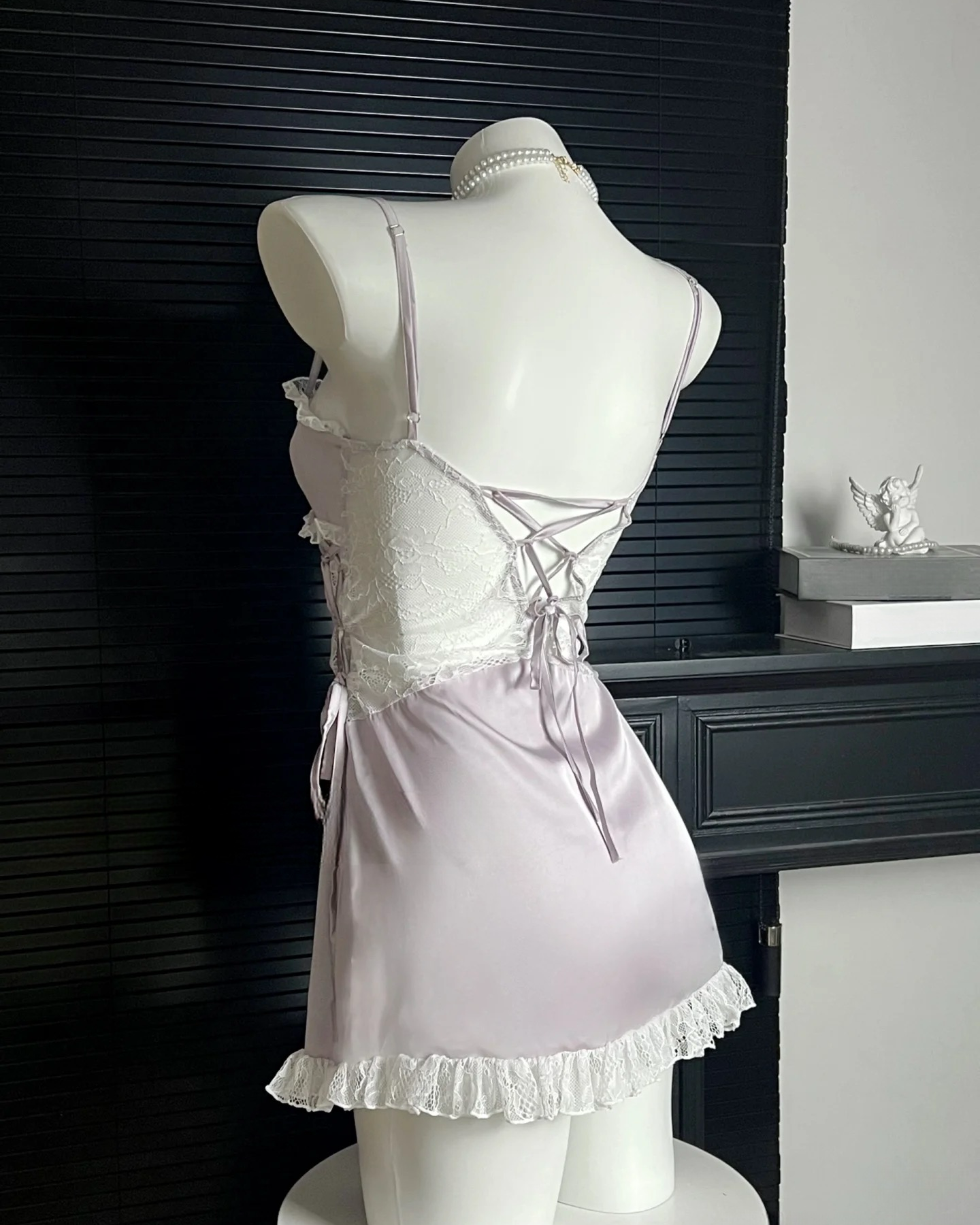 Swan Lace Nightie in Purple