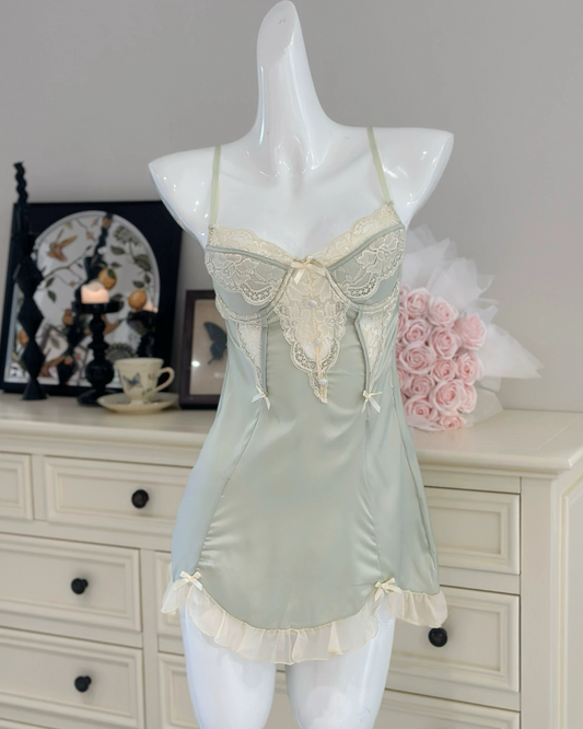 Angelique Underwire Nightie in Green